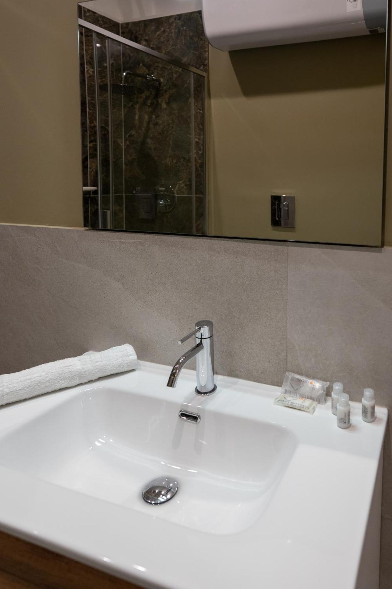 Suites Gaudioso Napoli Center Екстериор снимка