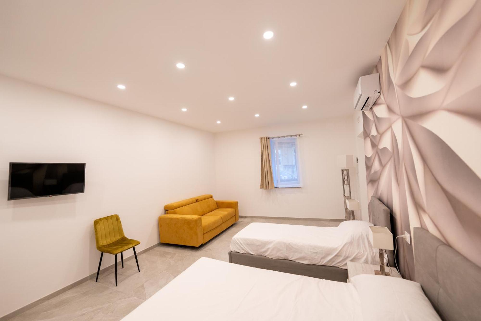 Suites Gaudioso Napoli Center Екстериор снимка