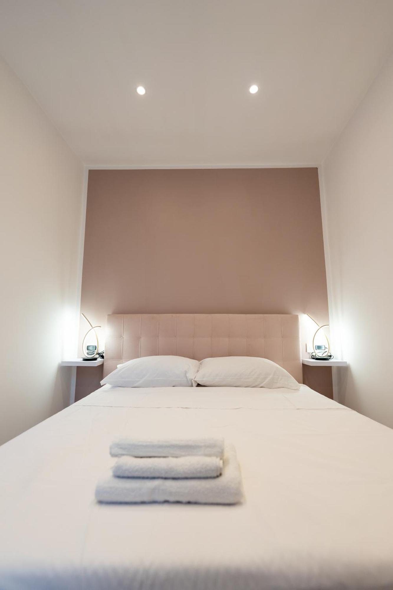 Suites Gaudioso Napoli Center Екстериор снимка