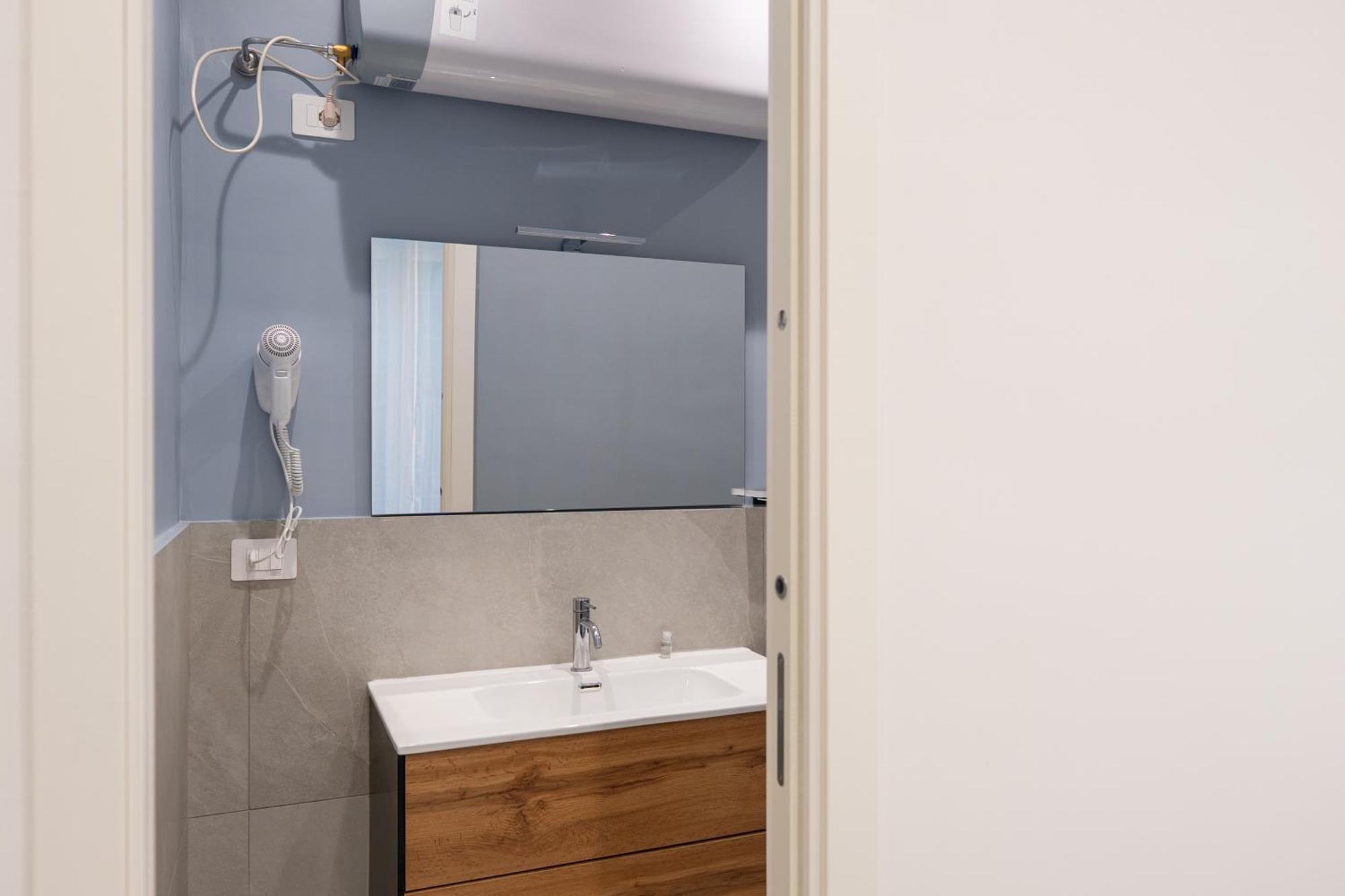 Suites Gaudioso Napoli Center Екстериор снимка