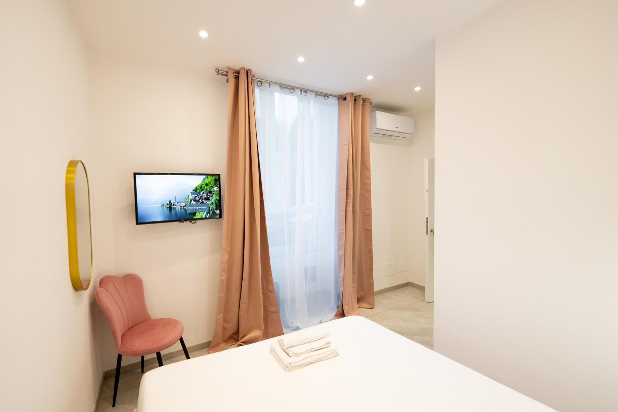 Suites Gaudioso Napoli Center Екстериор снимка