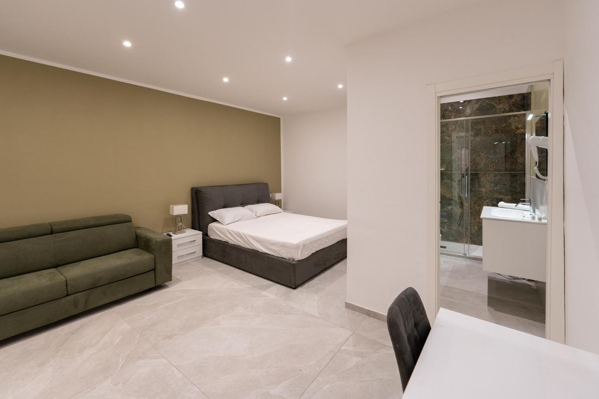 Suites Gaudioso Napoli Center Екстериор снимка