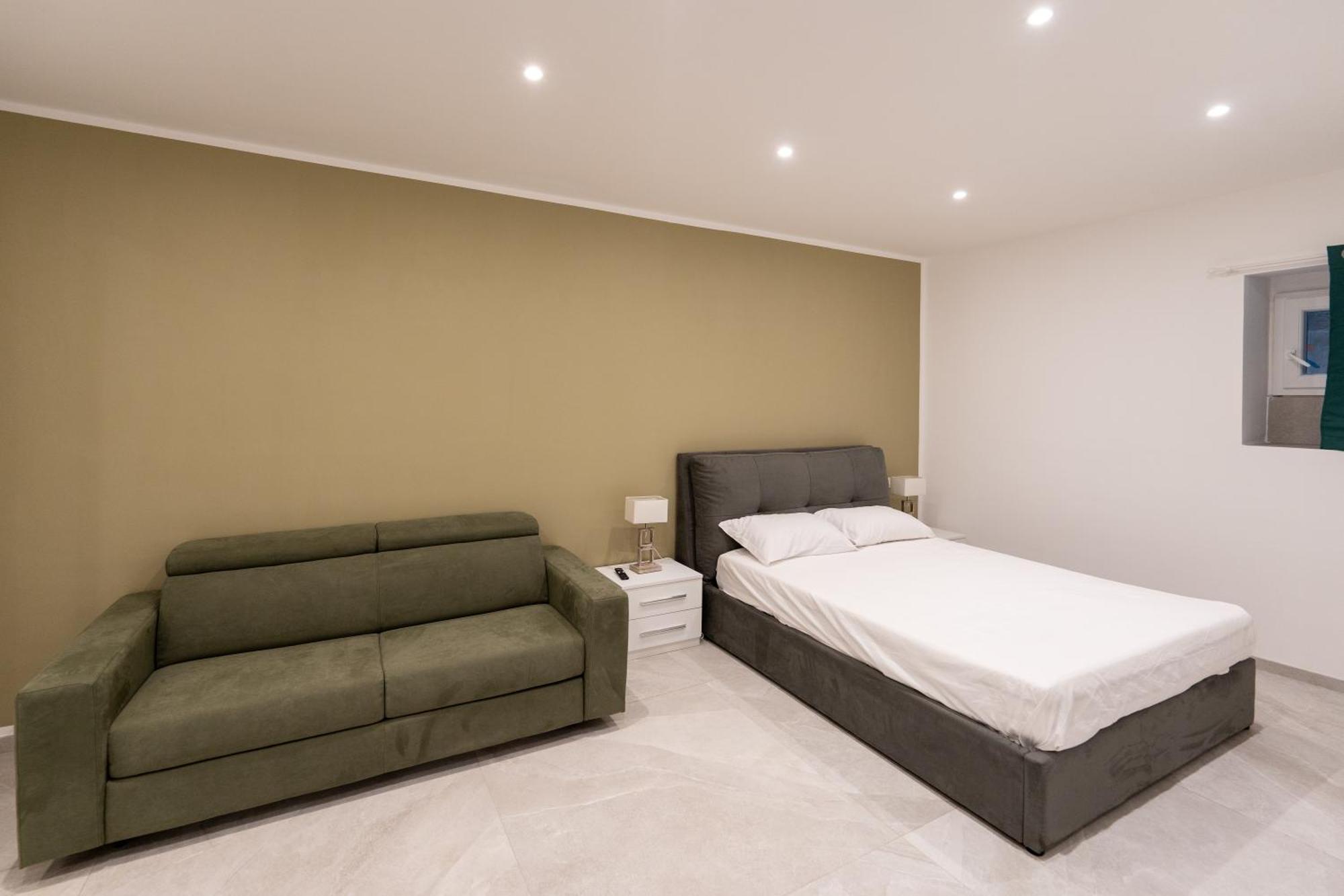 Suites Gaudioso Napoli Center Екстериор снимка