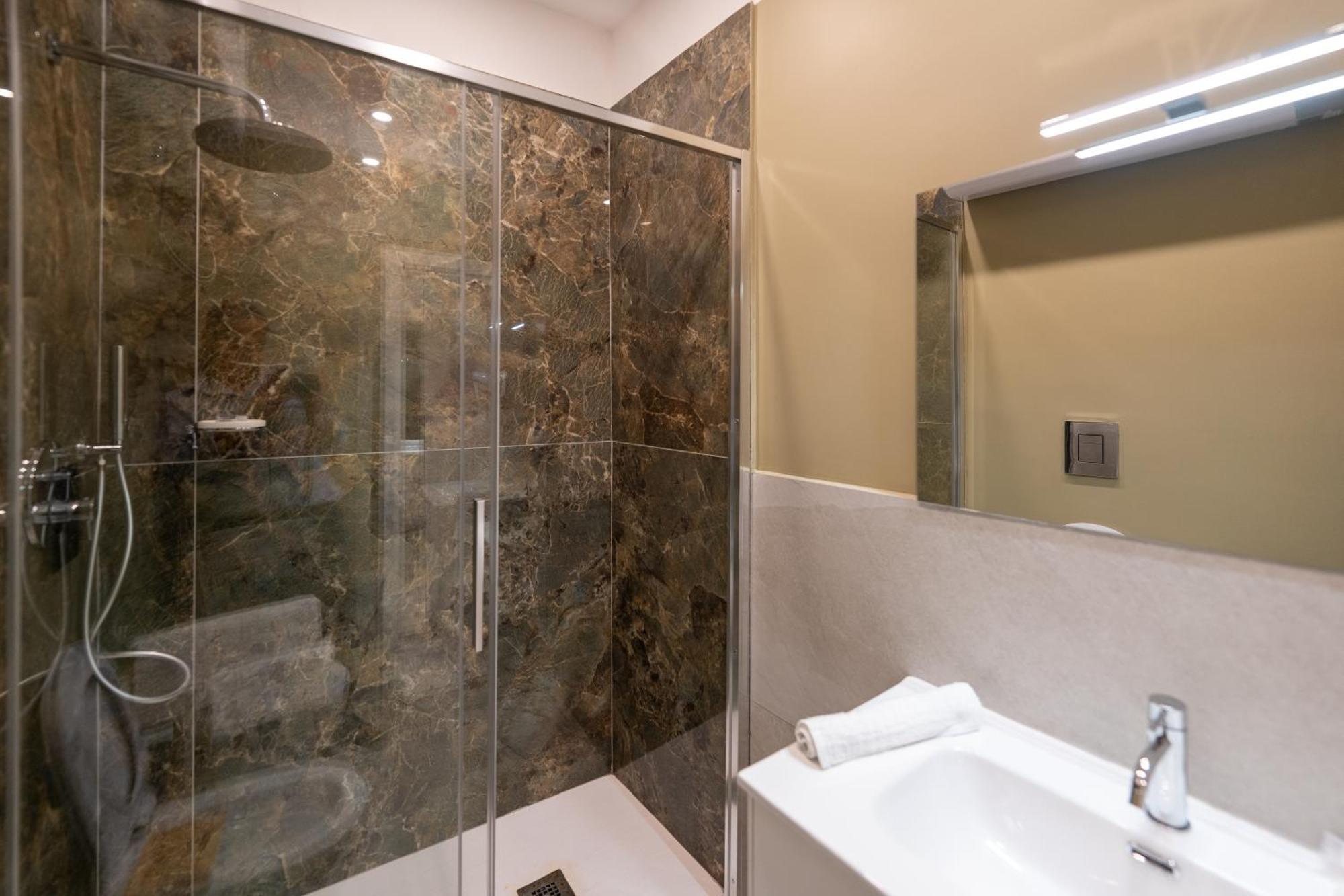 Suites Gaudioso Napoli Center Екстериор снимка