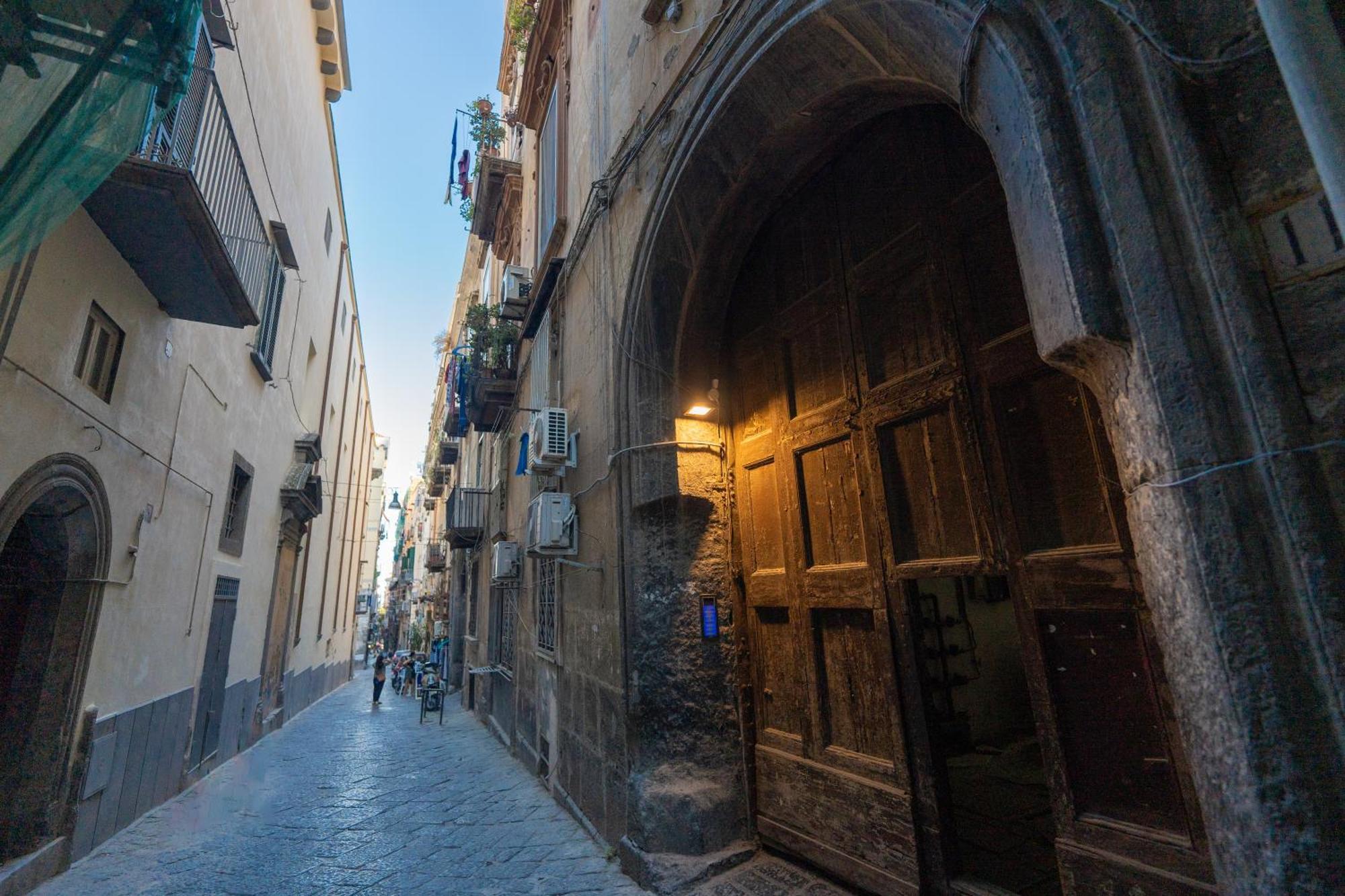 Suites Gaudioso Napoli Center Екстериор снимка